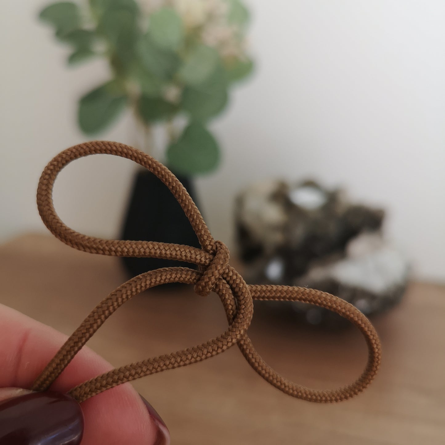2mm paracord. Brown