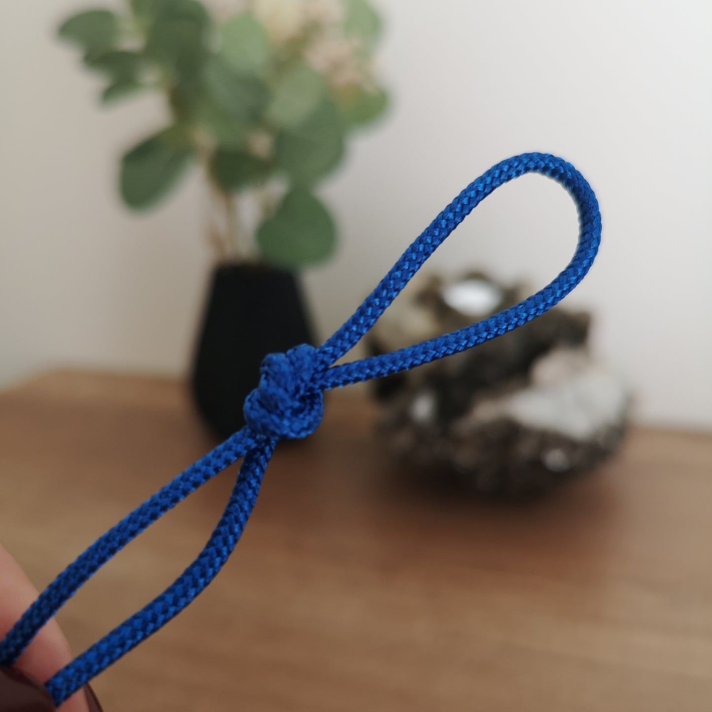 2mm paracord. Blue