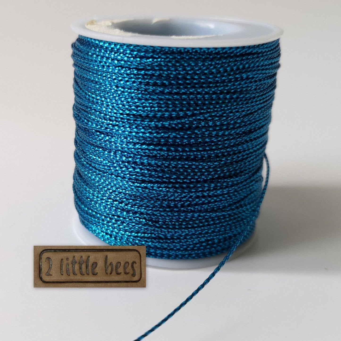 1mm metallic cord. - 2 little bees