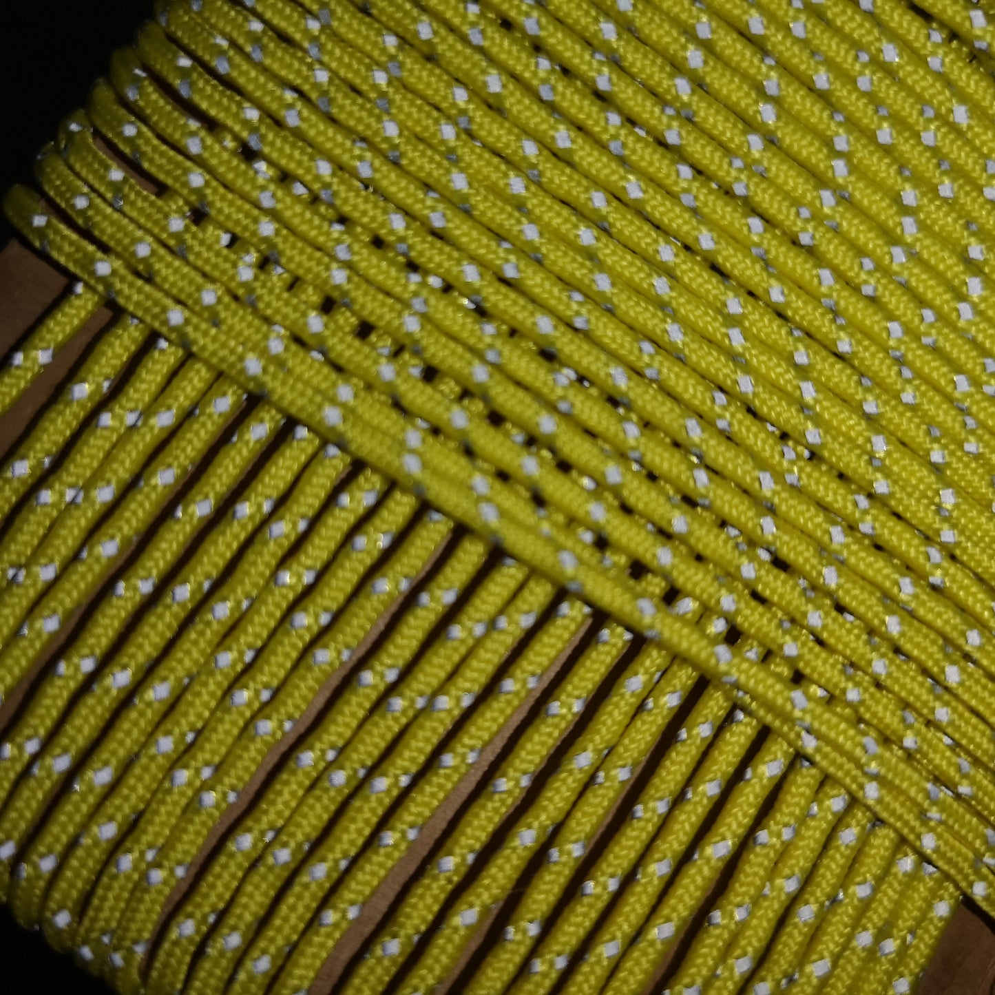 2mm yellow reflective paracord
