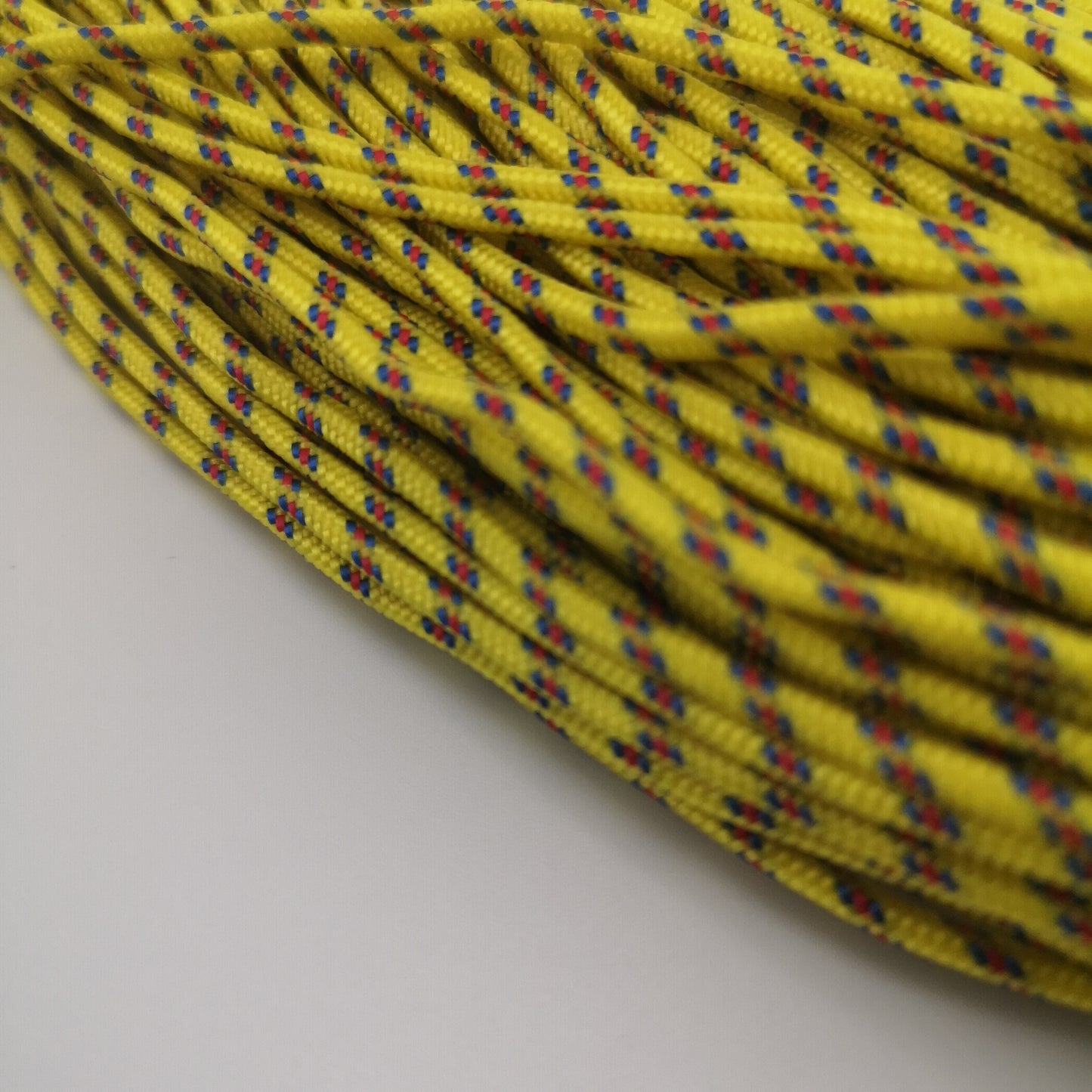 2mm paracord. Yellow/red