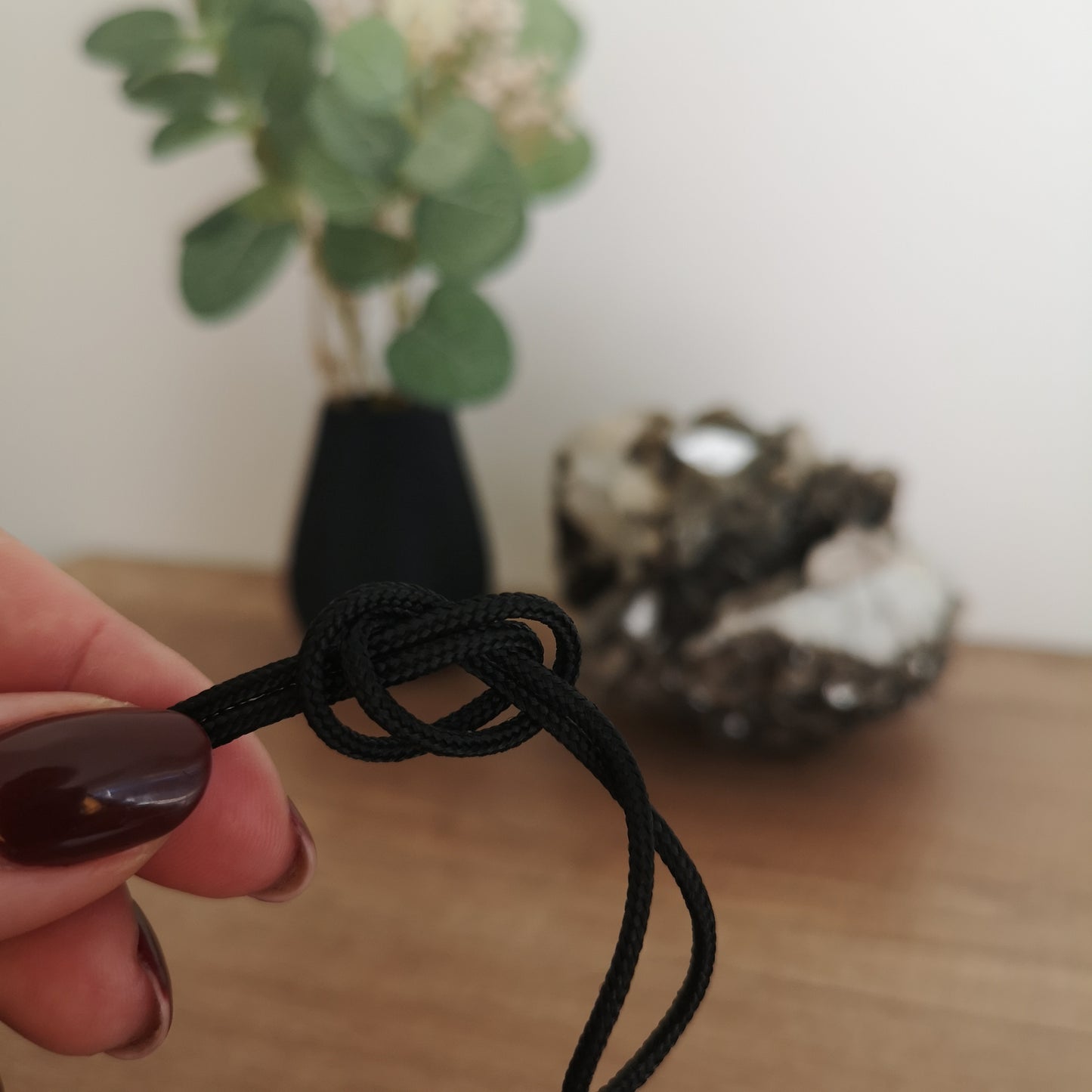 2mm paracord. Black