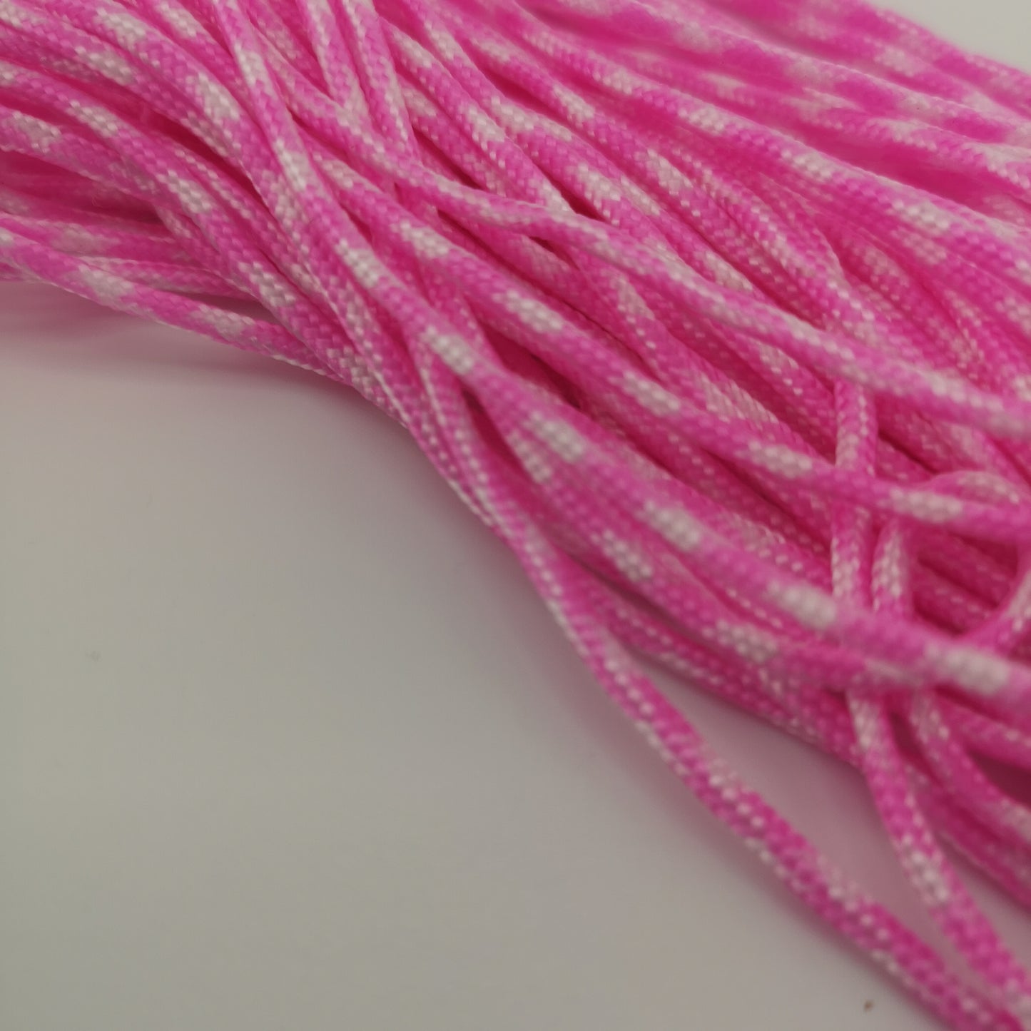 2mm paracord. Pink/white
