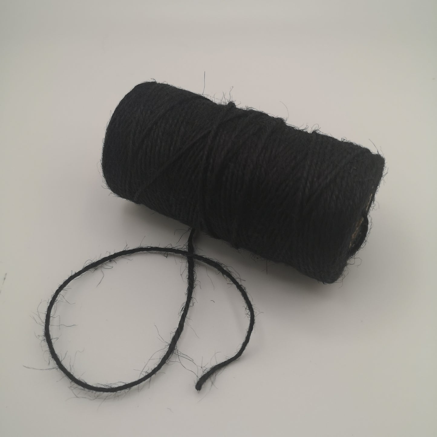 Natural Jute Twine Roll – Eco-Friendly Garden, Craft & Packaging String