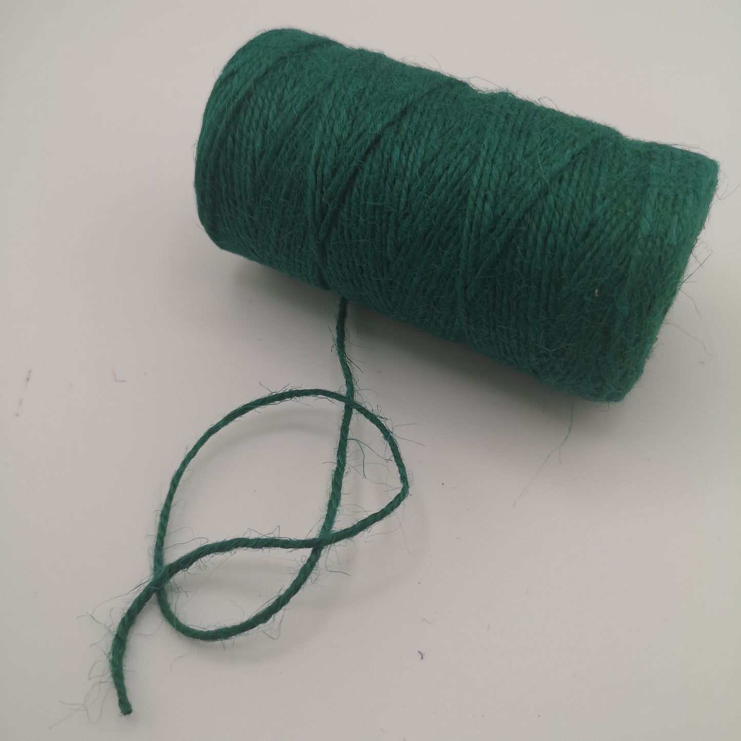 Natural Jute Twine Roll – Eco-Friendly Garden, Craft & Packaging String