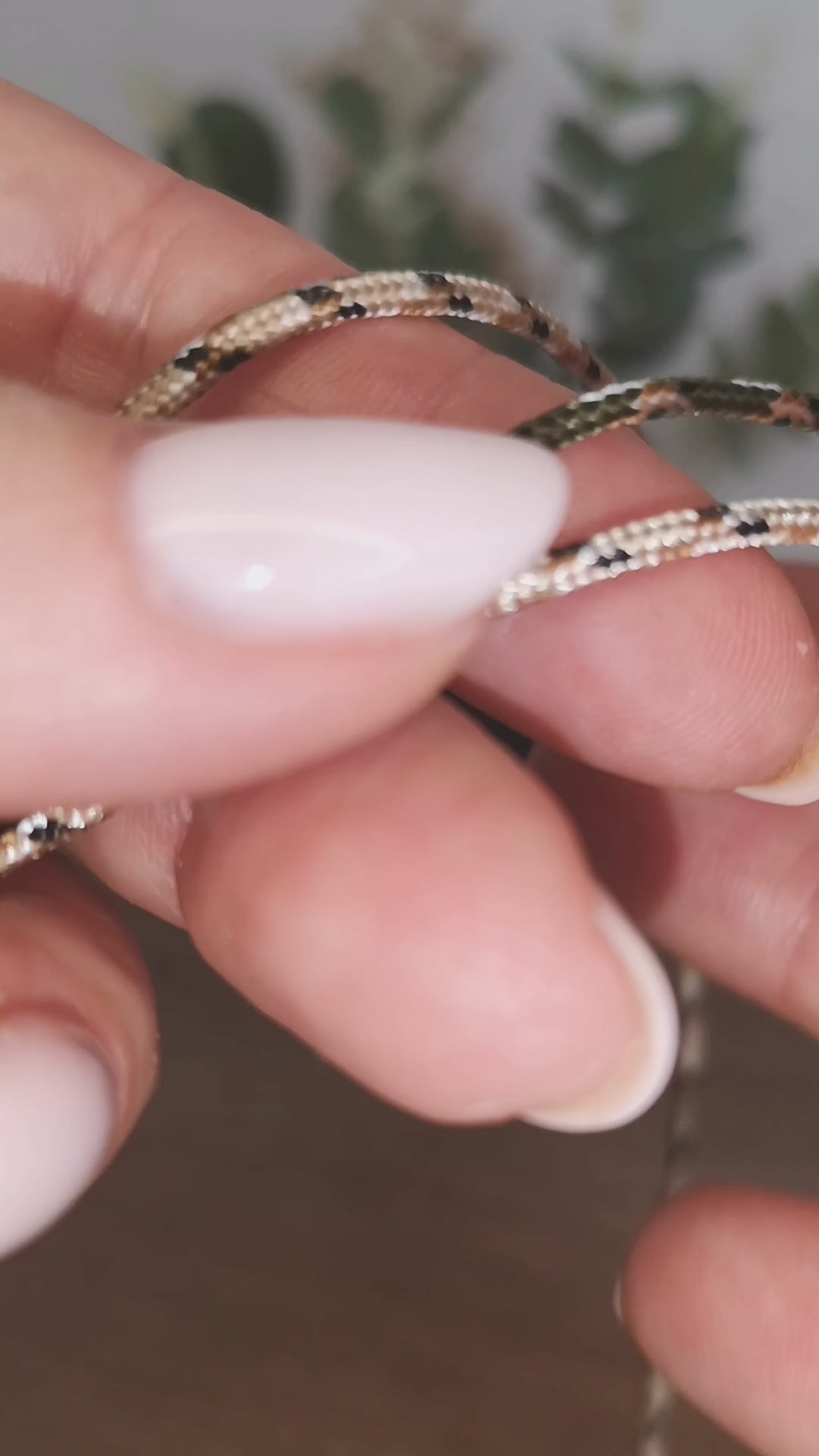 How looks like 2mm paracord
